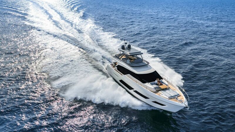 FERRETTI 720